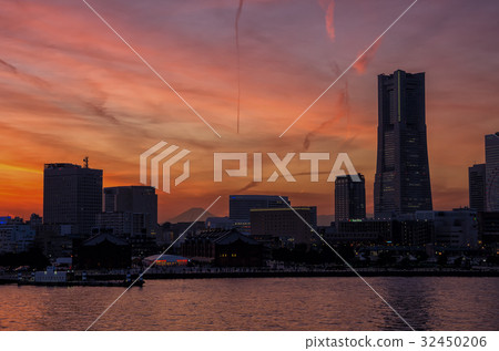 [橫濱夜景]未來山地標塔富士山 32450206