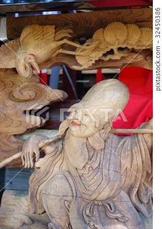 Shinshu Matsumoto的文化遺產Susumi Kinzu神社的節日藤井舞台的雕塑Tachikawa Statue（山地車）的舞台是長野縣的寶藏 32450386