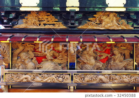 Shinshu Matsumoto的文化遺產Susumi Kinzu神社的節日藤井舞台的雕塑Tachikawa Statue(山地車)的舞台是長野縣的寶藏 Shinshu Matsumoto的文化遺產Susumi Kinzu神社的節日藤井舞台的雕塑Tachikawa Statue(山地車)的舞台是長野縣的寶藏 32450388