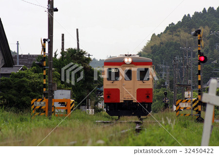 Isuimi Railway的Kiha 20 32450422