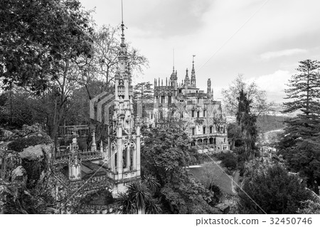 Palace at Quinta da Regaleira in Sintra Palace at Quinta da Regaleira in Sintra 32450746