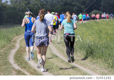 Outdoor cross-country running marathon 32451282