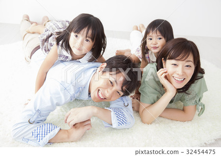 family family 32454475