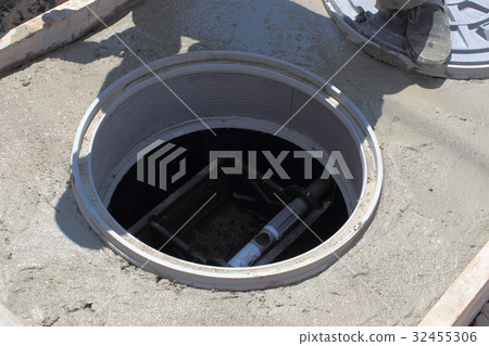 Septic tank 32455306