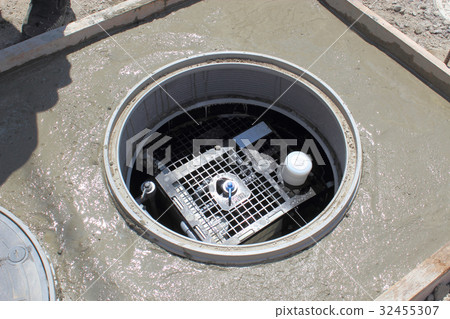 Septic tank 32455307