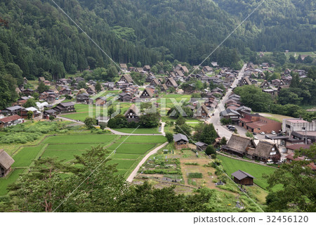 Shirakawago 32456120