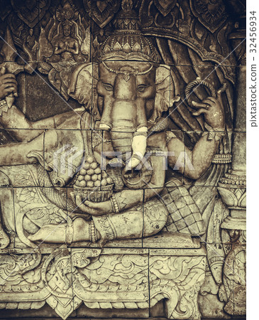 Ganesha god statue Ganesha god statue 32456934