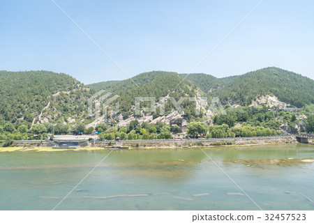 Longmen Grottoes Luayang China 32457523