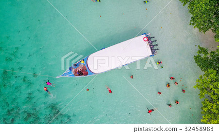 Aerial view over speed boat with beautiful  32458983