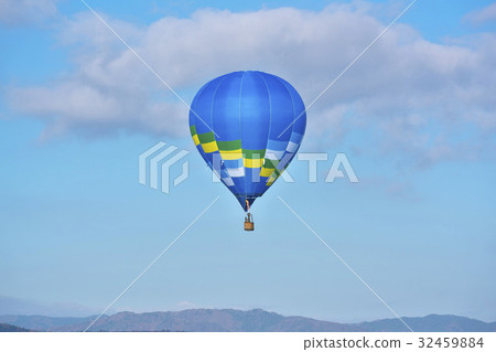 Omi's sky hot air balloon 32459884