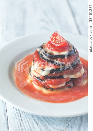 Portion of parmigiana di melanzane 32461285