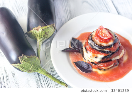 Portion of parmigiana di melanzane 32461289