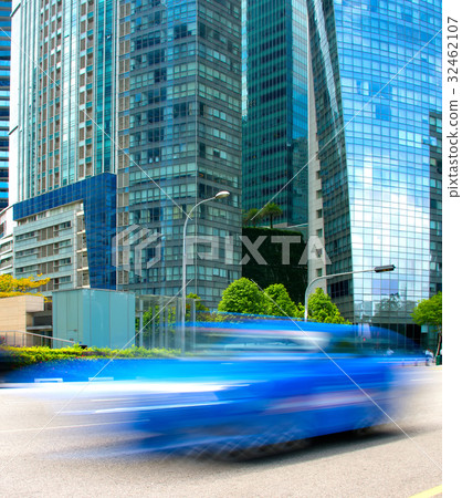 SIngapore fast driving SIngapore fast driving 32462107