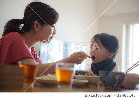 嬰兒食品嬰兒和媽媽 32463143