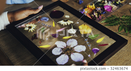 Dry flowers craft decorative on wooden table Dry flowers craft decorative on wooden table 32463674