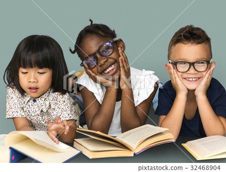Diverse Group Of Kids Study Read Book 32468904