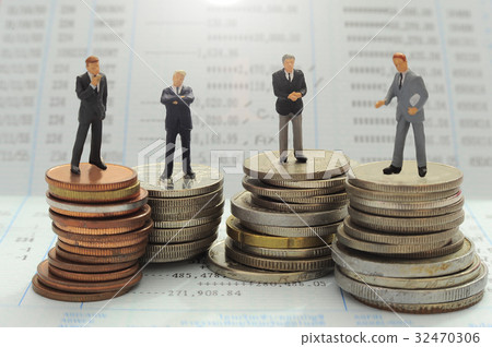 Business people over money background Business people over money background 32470306