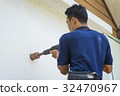 Technician of the air conditioning system 32470967