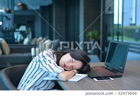 Casual Business Asian taking a nap 32473609