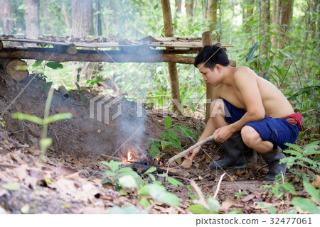 The peasants are burning fire. The peasants are burning fire. 32477061
