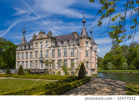 Poeke Castle in Belgium 32477932