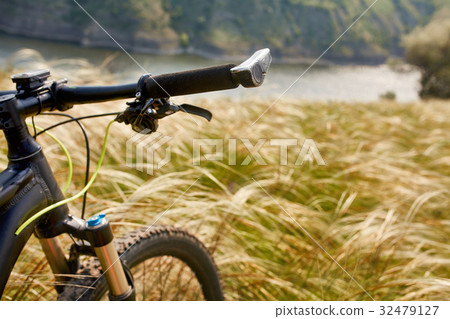 Close-up of detail of the mountain bicycle on the 32479127