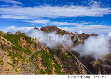 Hiking Pico do Arierio - Madeira Portugal 32479318