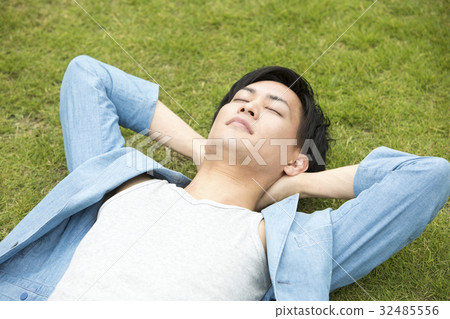 年輕人的肖像 32485556