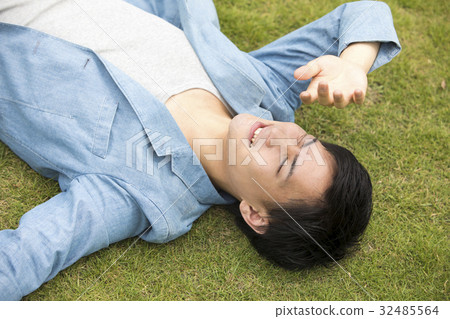 年輕人的肖像 32485564