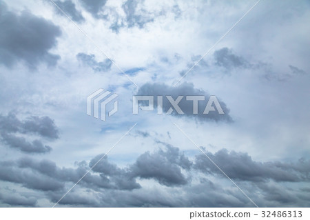 Cloudy sky sky picture material sky and clouds blue sky and white clouds copy space text space ordinary clouds 32486313