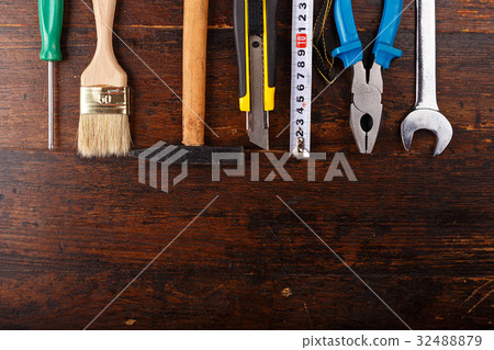 Professional tools for repair 32488879