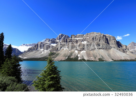 加拿大岩石弓湖風景 32493036