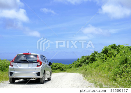 Driving into the summer sea 32500557