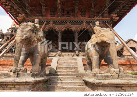 Temple at Patan dubar square, Nepal. Temple at Patan dubar square, Nepal. 32502154