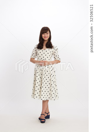 Fashion young lady 32506521