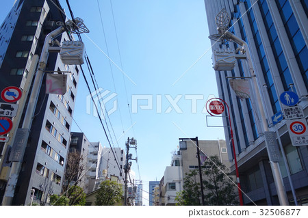 Shiba Shopping District 32506877