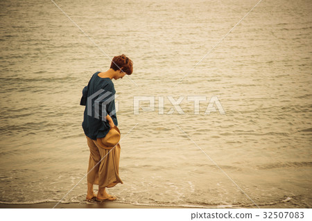 海步行走黃昏海邊放鬆 32507083