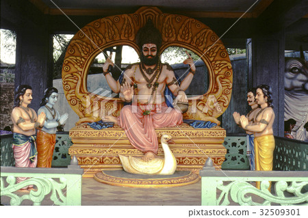 Vishwakarma 32509301