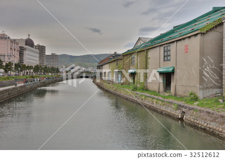 otaru canal landmark for tourist visit at Japan. 32512612