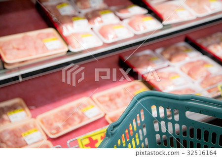 Butcher Meat Sales Meat Meat Supermarket Department Store 32516164