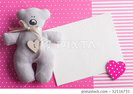 Blank card on pink background with teddy bear Blank card on pink background with teddy bear 32516735
