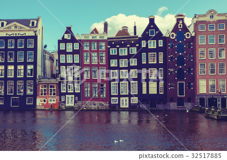 Traditional old buildings in Amsterdam 32517885