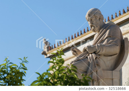 classic Plato statue classic Plato statue 32518666