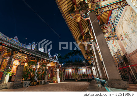 Taipei Dalong Temple Baoan Temple Temple Taipei Dalong Temple Baoan Temple Temple 32519069