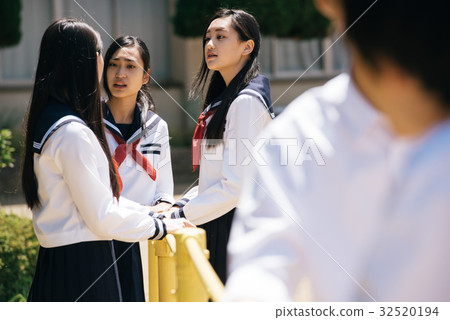 High school students High school students 32520194