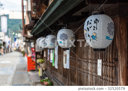 Ginko county Gujo Hachiman-gun dance lantern and Shinmacho 32520579