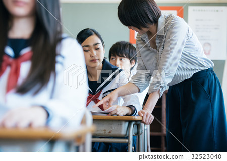 高中生課堂風光 高中生課堂風光 32523040
