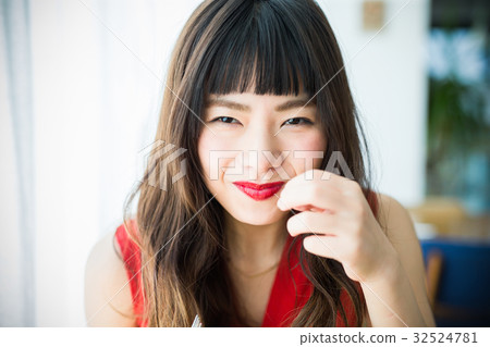 Cafe dating 32524781