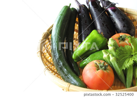 Summer vegetable 32525400