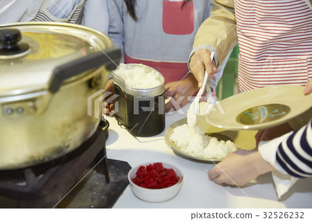 Forest School Elementary school student to cook 32526232